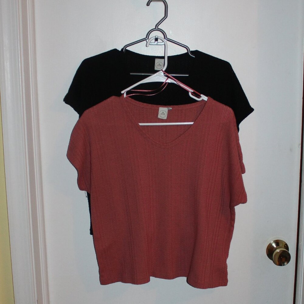 2 Paper Crane Shirts Womens Size Small Short Sleeve Pink and Black